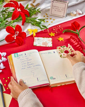 Load image into Gallery viewer, Nile Planner Gift Box 2026 - Flouria