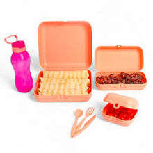 Load image into Gallery viewer, Banana M-easy Lock 5*1 lunch box set

